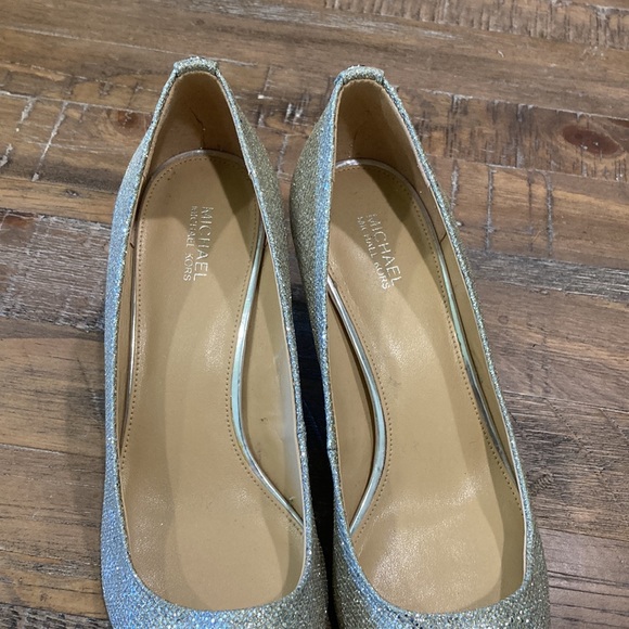 MICHAEL Michael Kors Silver Sparkly Pumps - Picture 8 of 14